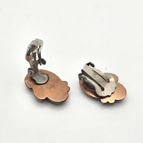 Bell Trading Post Vintage Copper Turquoise Clip on Earrings - Picture 2 of 3